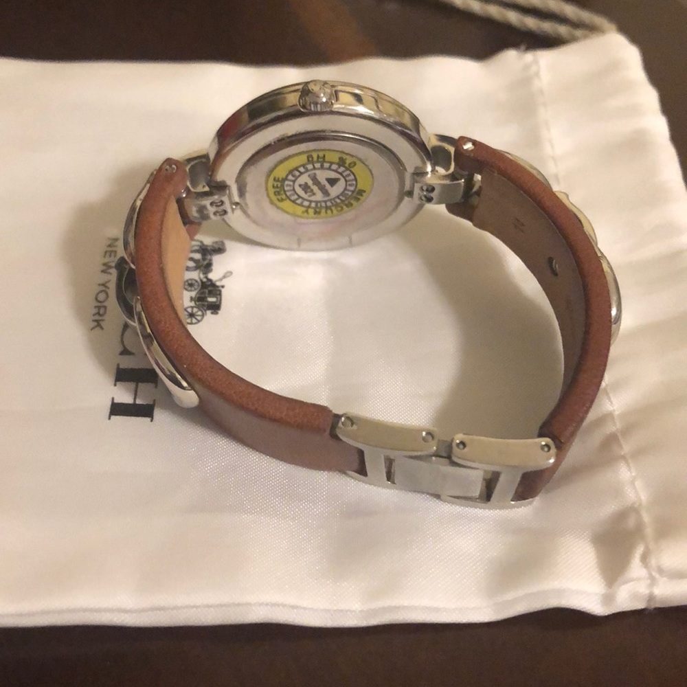 Watch - Picture 2 of 2